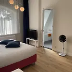 Apartment Aristoteles The Hague
