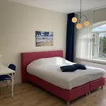 Apartment Aristoteles The Hague