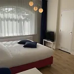 Aristoteles Apartment The Hague
