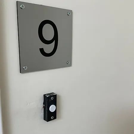 Aristoteles アパート