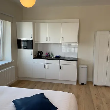 Aristoteles アパート デン・ハーグ