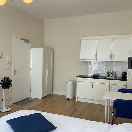 Aristoteles デン・ハーグ