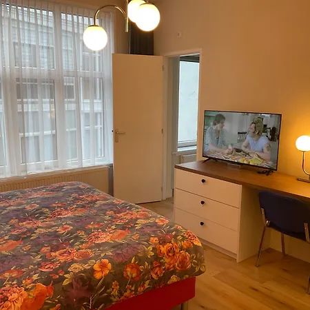 アパート Aristoteles