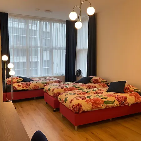 Aristoteles Apartment *
