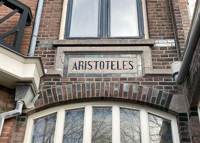 Aristoteles * La Haya